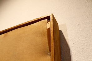Today, the empty frame still holds narrow edges of the missing de Kooning painting. (Photo: Emily Litvack/UANews) Today, the empty frame still holds narrow edges of the missing de Kooning painting. (Photo: Emily Litvack/UANews)
