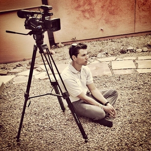 Alan Davis conducts a video interview at Biosphere 2 for his final project in Carol Schwalbe’s experimental science multimedia reporting class during the spring of 2013. The 400-level elective was Davis’ first journalism skills class at the University and it introduced him to video storytelling. (Photo: John de Dios) Alan Davis conducts a video interview at Biosphere 2 for his final project in Carol Schwalbe’s experimental science multimedia reporting class during the spring of 2013. The 400-level elective was Davis’ first journalism skills class at the University and it introduced him to video storytelling. (Photo: John de Dios)