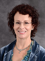 Cindi Gilliland, a senior lecturer in the UA Eller College of Management, has encouraged her students to design and execute programs and develop collaborations with community-based organizations in support of refugee populations and international communities. Cindi Gilliland, a senior lecturer in the UA Eller College of Management, has encouraged her students to design and execute programs and develop collaborations with community-based organizations in support of refugee populations and international communities.