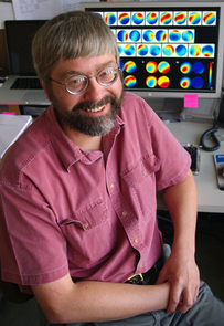(Click to enlarge) Professor Poul Jessen of the UA College of Optical Sciences runs an experiment that provides long-sought evidence that two very different worlds of quantum mechanics and classical chaos are connected. (Click to enlarge) Professor Poul Jessen of the UA College of Optical Sciences runs an experiment that provides long-sought evidence that two very different worlds of quantum mechanics and classical chaos are connected.