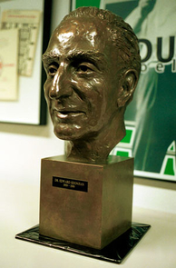 Bust of Edward Keonjian in the UA Electrical and Computer Engineering Building. Edward Keonjian