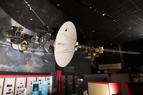 A full-scale mock-up of the Voyager spacecraft at the Smithsonian National Air and Space Museum. (Photo: Eric Long/Smithsonian National Air and Space Museum) A full-scale mock-up of the Voyager spacecraft at the Smithsonian National Air and Space Museum. (Photo: Eric Long/Smithsonian National Air and Space Museum)