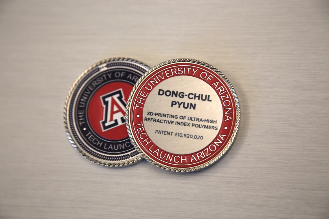 commemorative coin