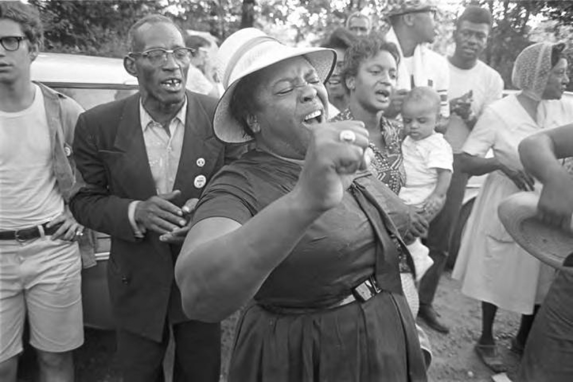 Fannie Lou Hamer singing