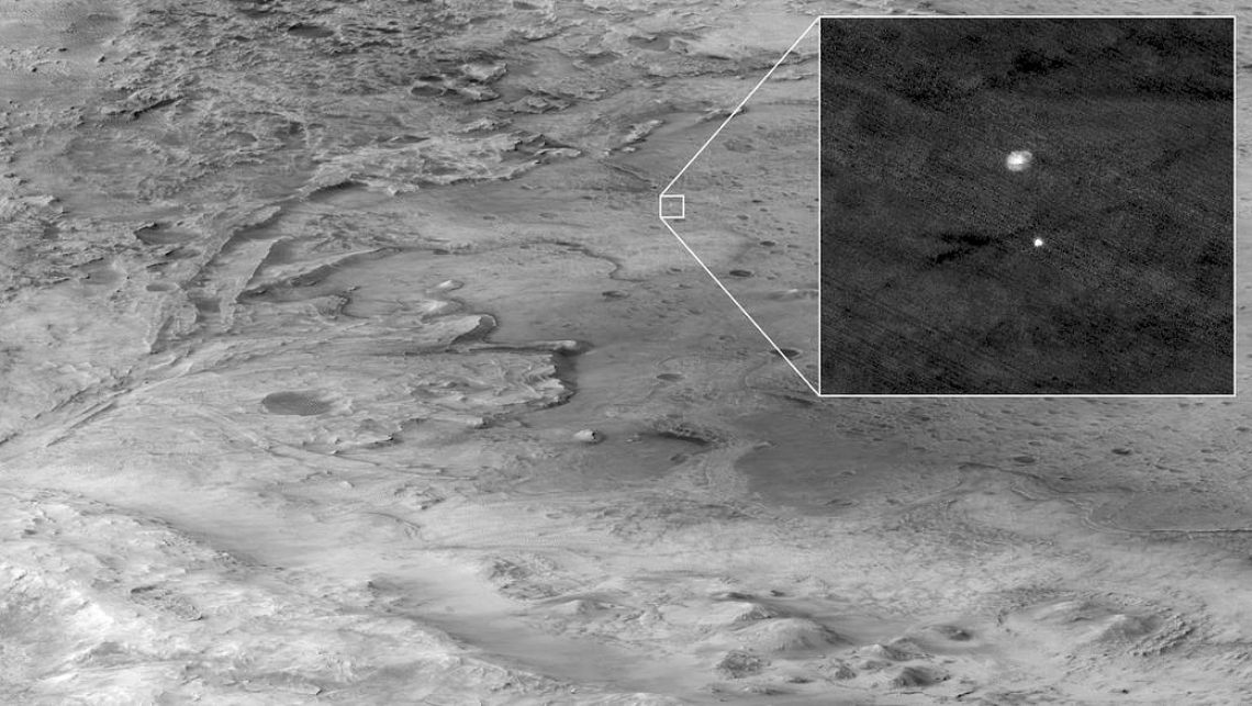 Perseverance lander descending to Mars