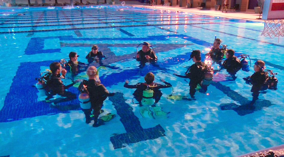 Mark Edwards teaches students essential scuba skills in the UA Student Recreation Center's Olympic-size pool. Mark Edwards teaches students essential scuba skills in the UA Student Recreation Center's Olympic-size pool.