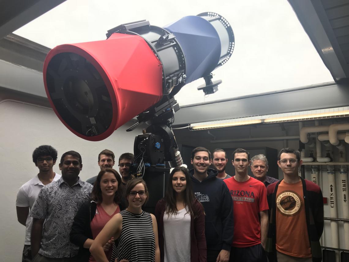 Undergraduate students from a class co-taught by Walt Harris and Vishnu Reddy at the RAPTORS observatory at LPL Undergraduate students from a class co-taught by Walt Harris and Vishnu Reddy at the RAPTORS observatory at LPL