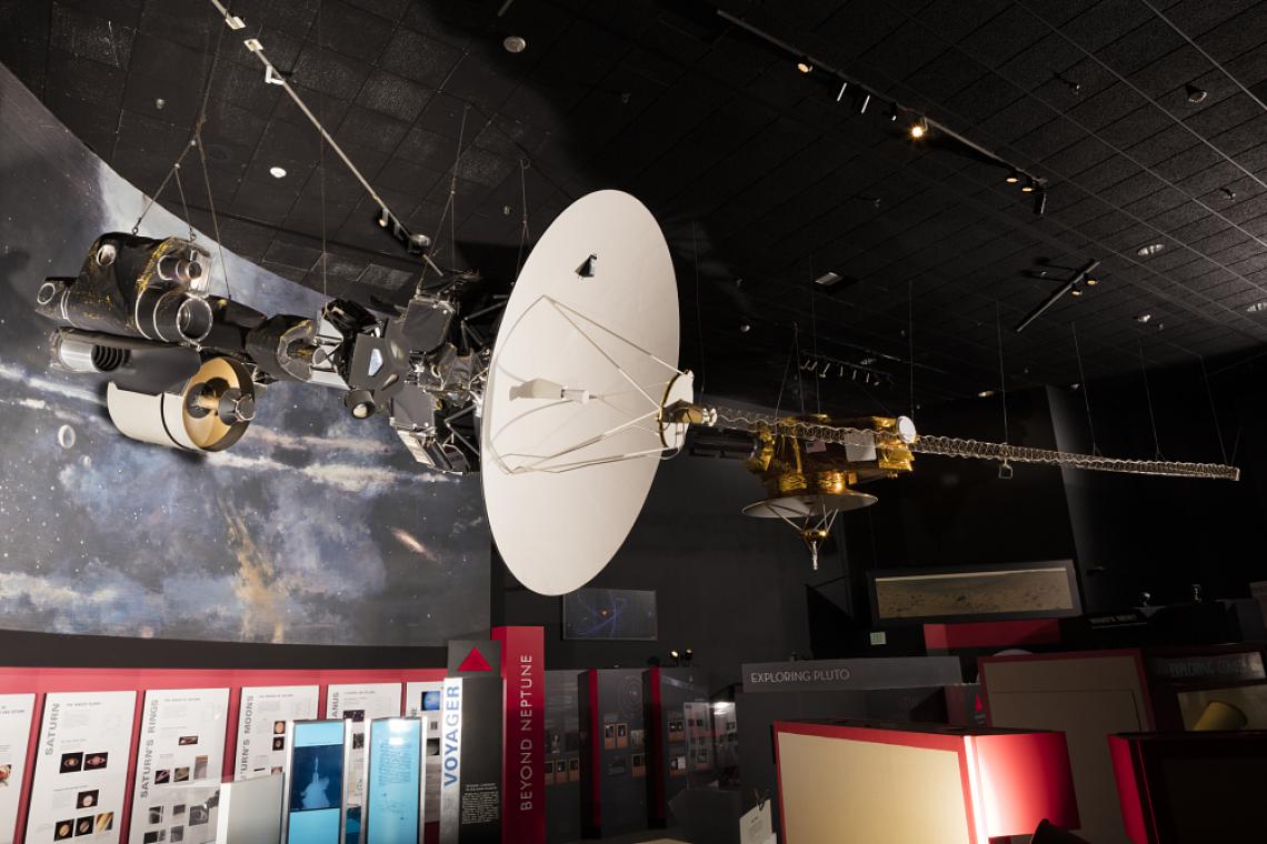 A full-scale mock-up of the Voyager spacecraft at the Smithsonian National Air and Space Museum. A full-scale mock-up of the Voyager spacecraft at the Smithsonian National Air and Space Museum.
