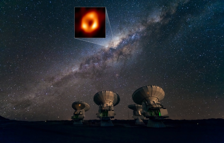 Image of Sgr A* in the Milky Way above radio telescopes of the Atacama Large Array,. 